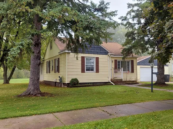 5015 E 1st St, Superior, WI 54880