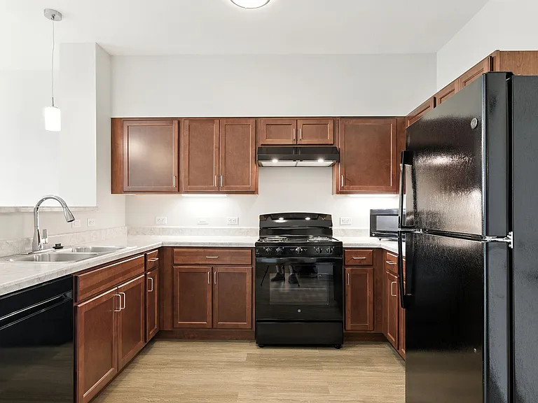 750 Tower Dr — Photo 2