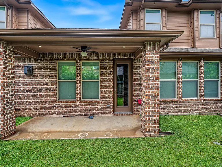 24227 Peralta Glen Ln — Photo 38