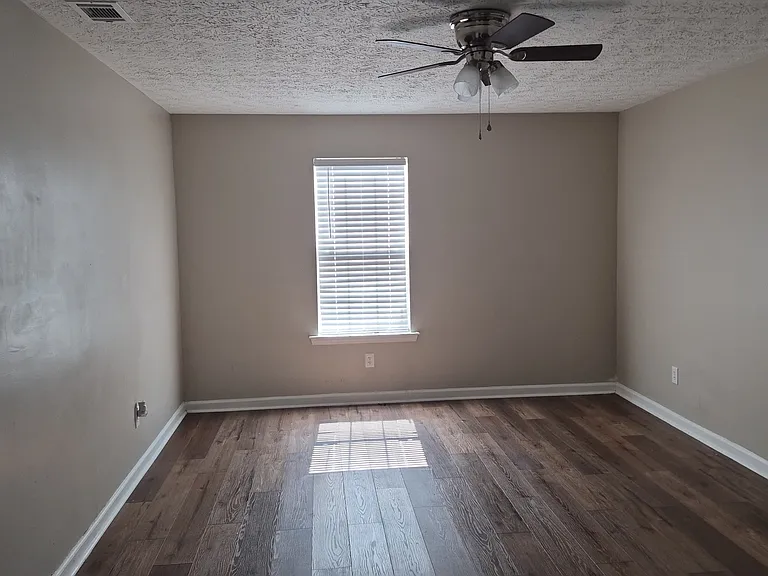 418 Summer Hill Cir — Photo 21