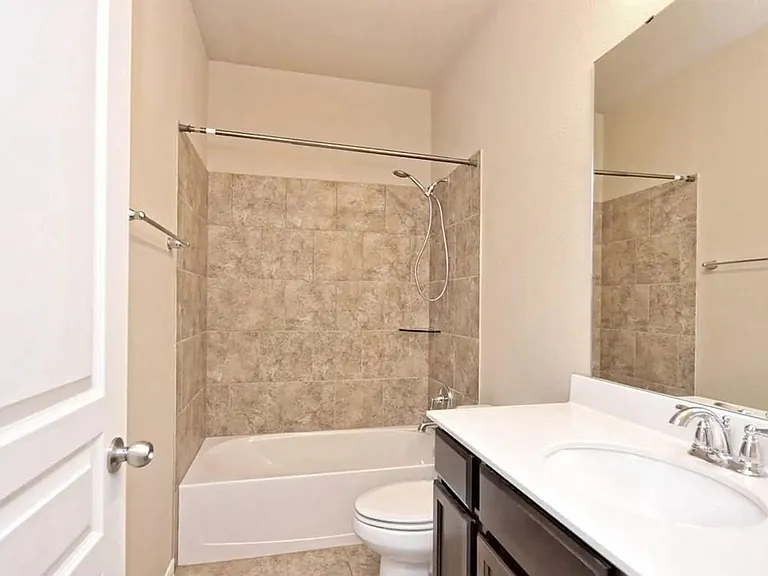 5707 Blackstone Dr — Photo 14