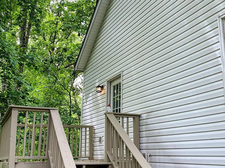 3625 Riviera Dr — Photo 41