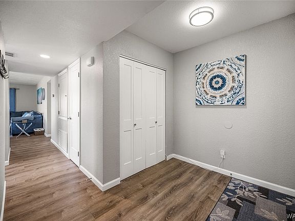 5th image of 2022 Merrill Lane #11H