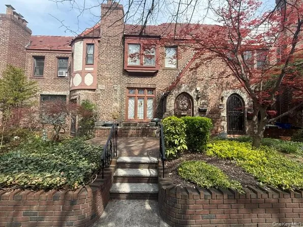 47-33 188th Street, Flushing, NY 11358