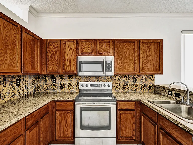 3717 Pebblebrook Mnr — Photo 20