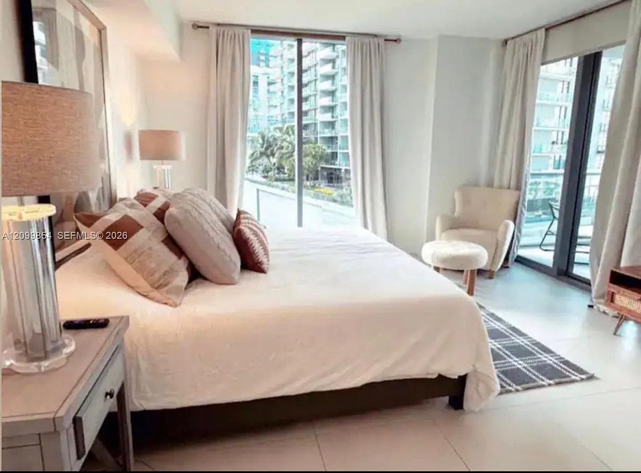 Mybrickell Condo — Photo 1