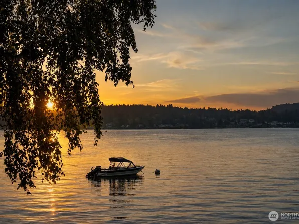 78 Point Fosdick Drive NW, Gig Harbor, WA 98335