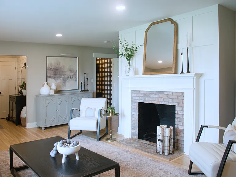 331 Charleston Ave — Photo 4