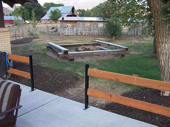 Fire pit and seating.