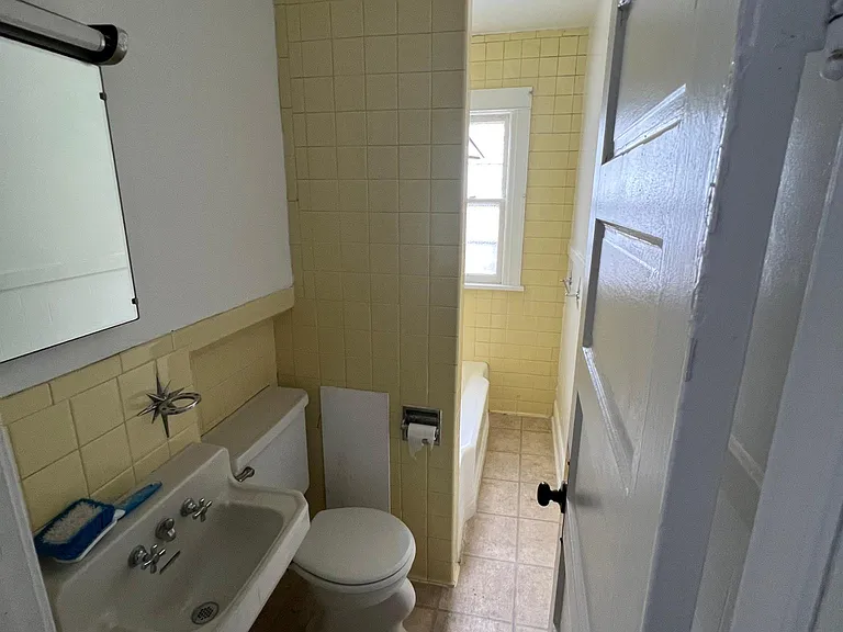 4 Bartlett St #2 — Photo 5