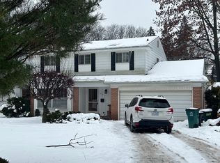 920 Shepardbush St, Birmingham, MI 48009