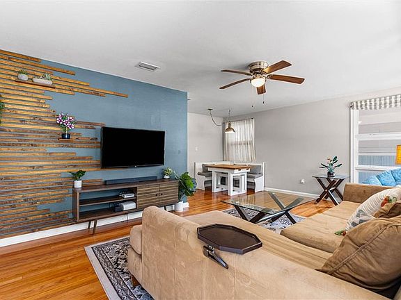 3rd image of 407 Laborde Dr