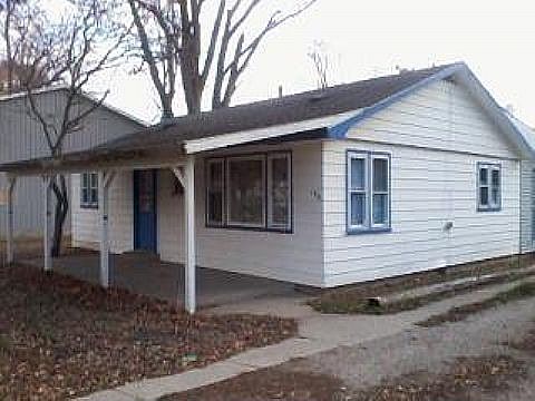 1st image of 108 E Gratiot St