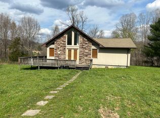 744 Plum Ave SE, Coeburn, VA 24230