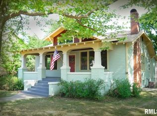 700 W Cherry St, Carbondale, IL 62901