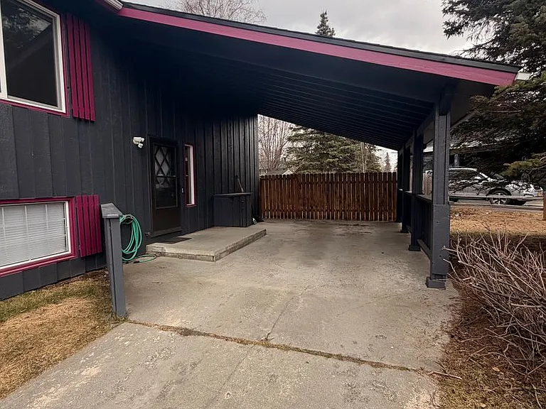 6721 Foothill Dr — Photo 2