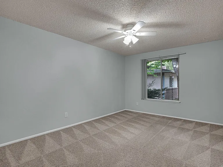 #270 WINDSOR ISLAND ESTATES — Photo 15