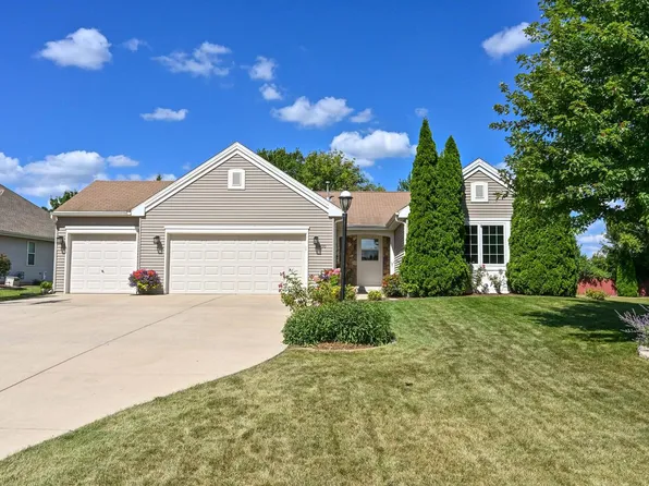 13800 West Prairie LANE, New Berlin, WI 53151
