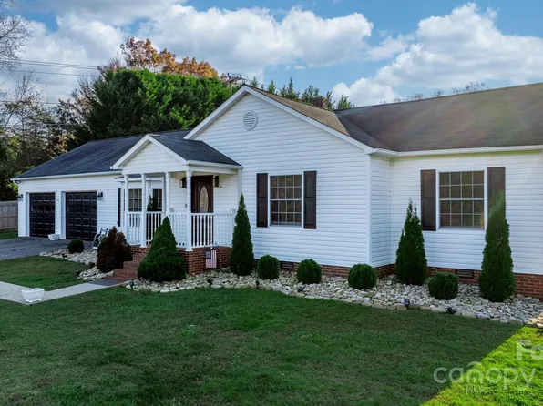 195 S Main St, Granite Falls, NC 28630