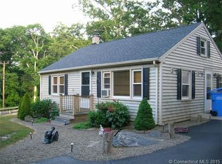 32 Rocky Ledge Dr, Clinton, CT 06413
