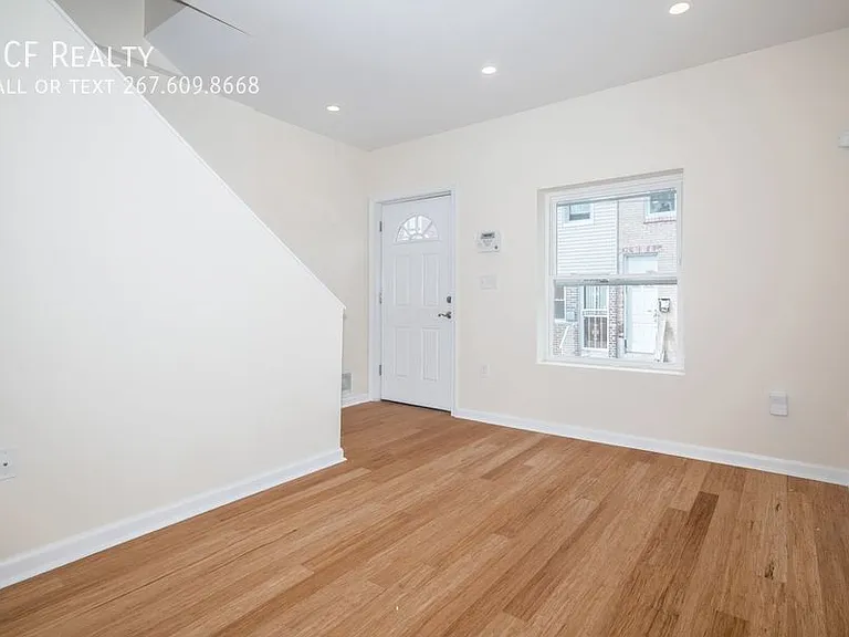 2612 Titan St — Photo 3