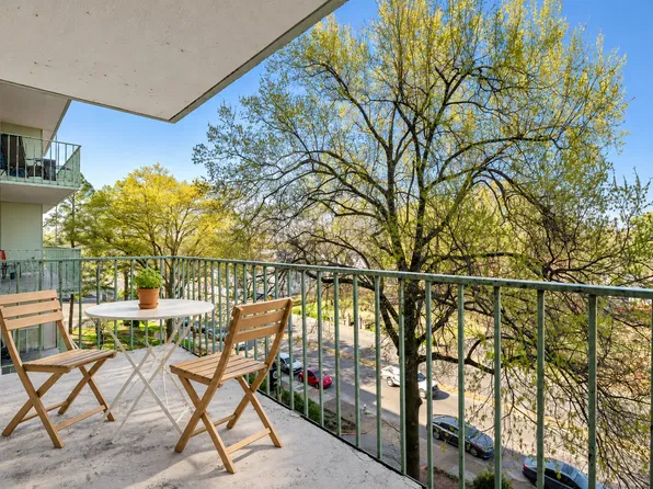 Central Gardens Apartments