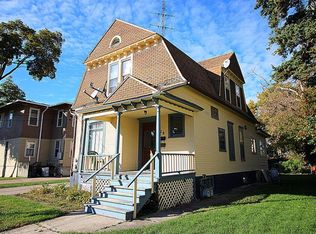 478 Barrett St #2, Elgin, IL 60120