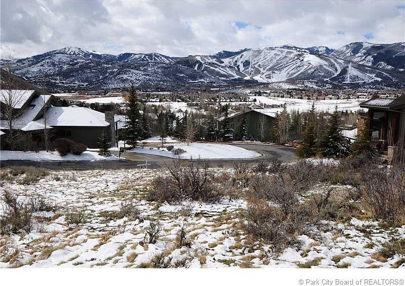 1st image of 2563 Larkspur Dr #38