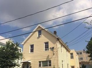 32 1/2 Louis St, Chelsea, MA 02150