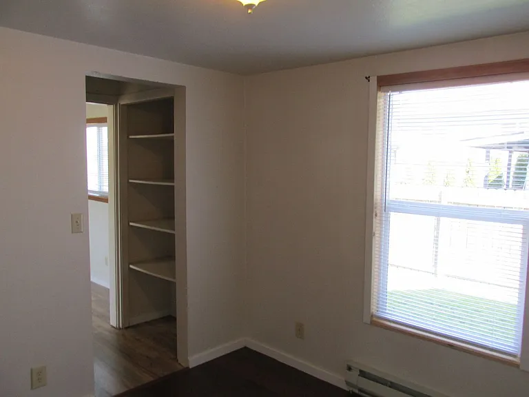 345 E Hazel Ave — Photo 7