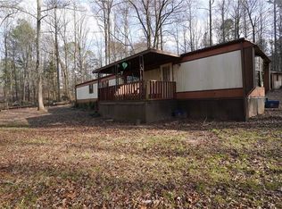 102 Pinetree Ln, Auburn, GA 30011