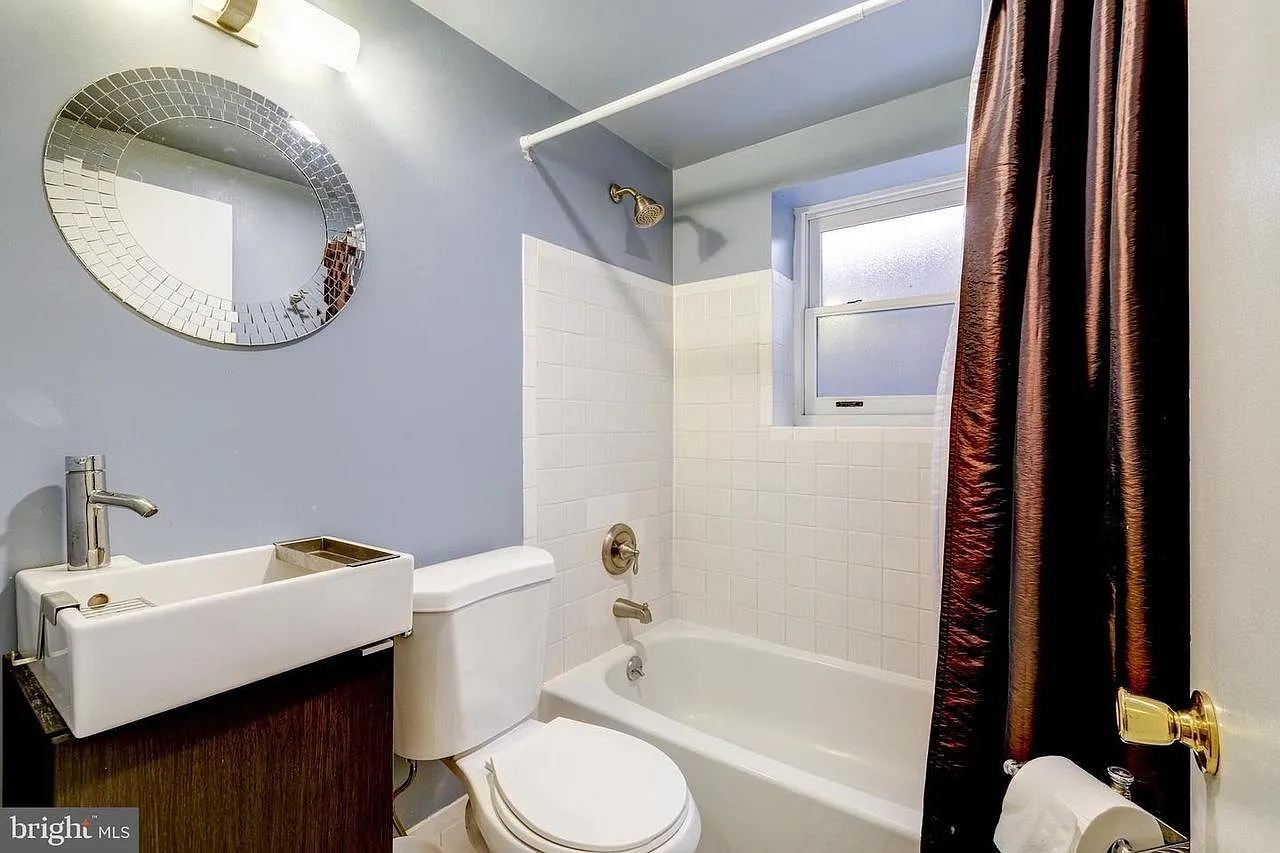 224 9th St NE — Photo 4