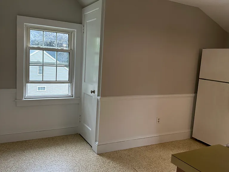 20 Flaggy Meadow Rd #2 — Photo 9