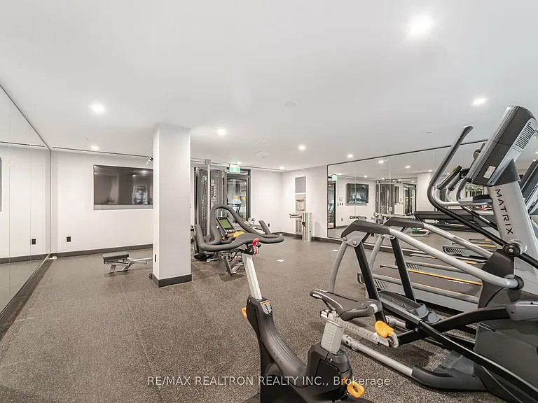 2525 Bathurst St #202 — Photo 14