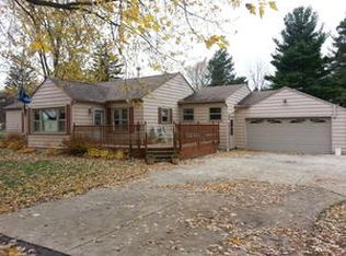 4031 Bonisteel Rd, Fort Gratiot, MI 48059