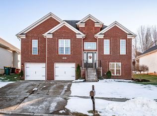 4904 Flora Springs Cir, Louisville, KY 40299