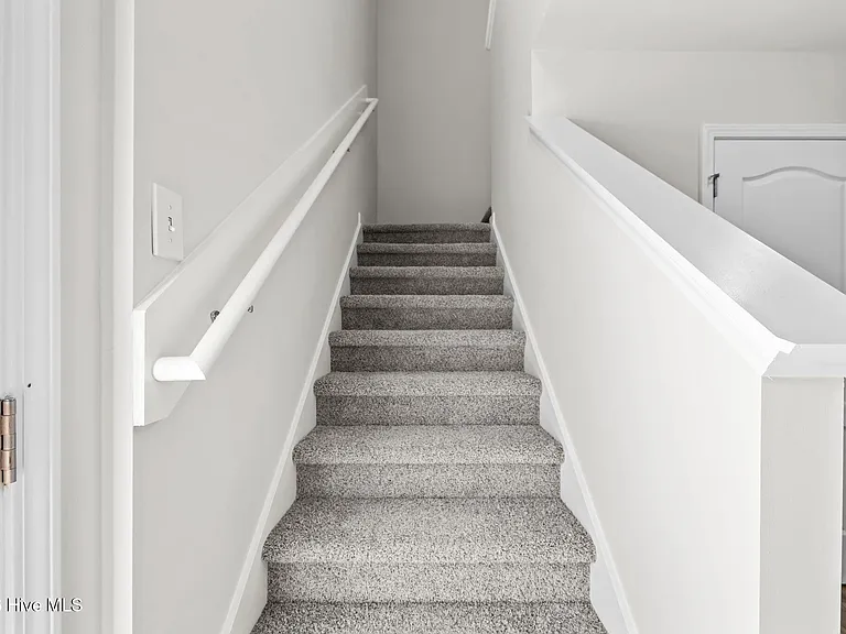 705 Conductor Ct — Photo 13