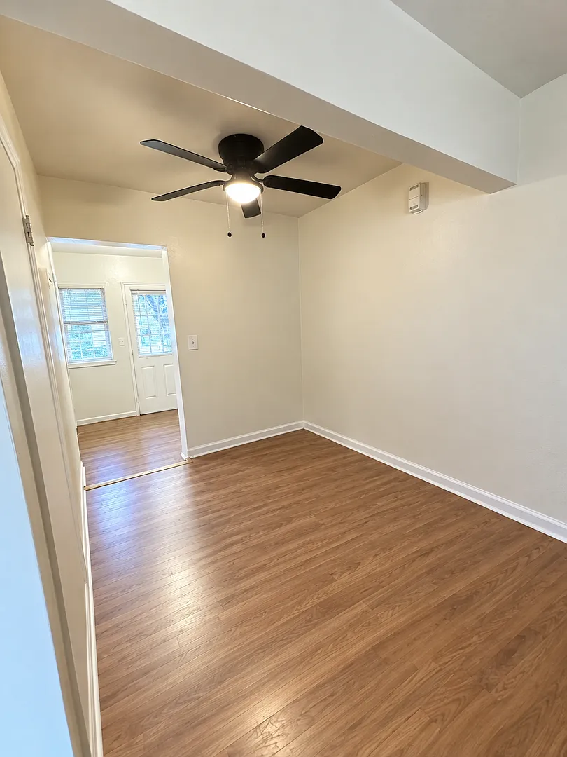 Franklin Court - SE Portland Living — Photo 3