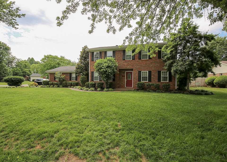 1st image of 809 Mooreland Dr