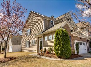 11016 Burnt Leather Ln, Charlotte, NC 28277