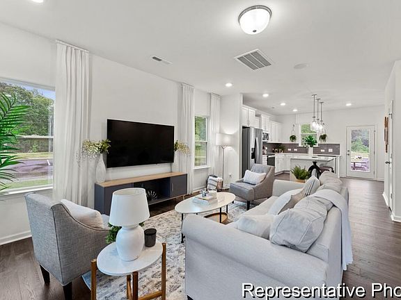 7th image of this home