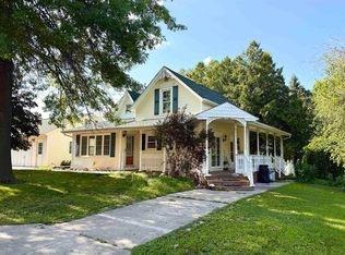704 6th St, Traer, IA 50675