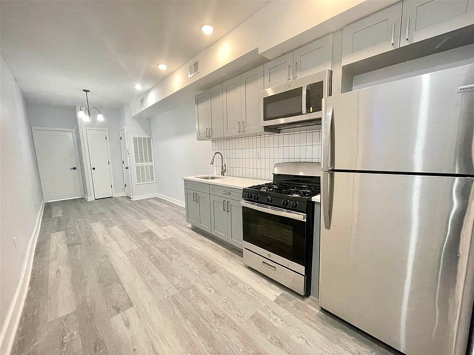 1st image of 86 Sherman Ave Floor 3