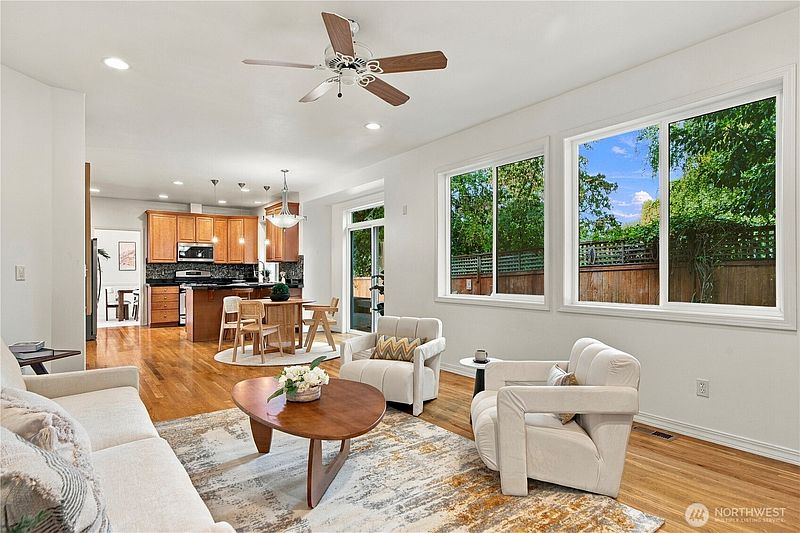 3rd image of 7924 NE 184th Street