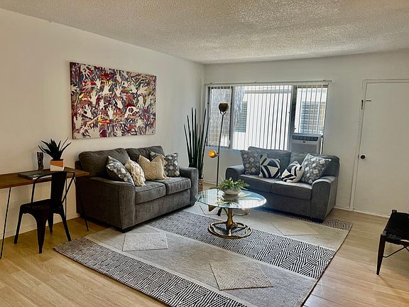 2nd image of 3361 Bagley Ave #14