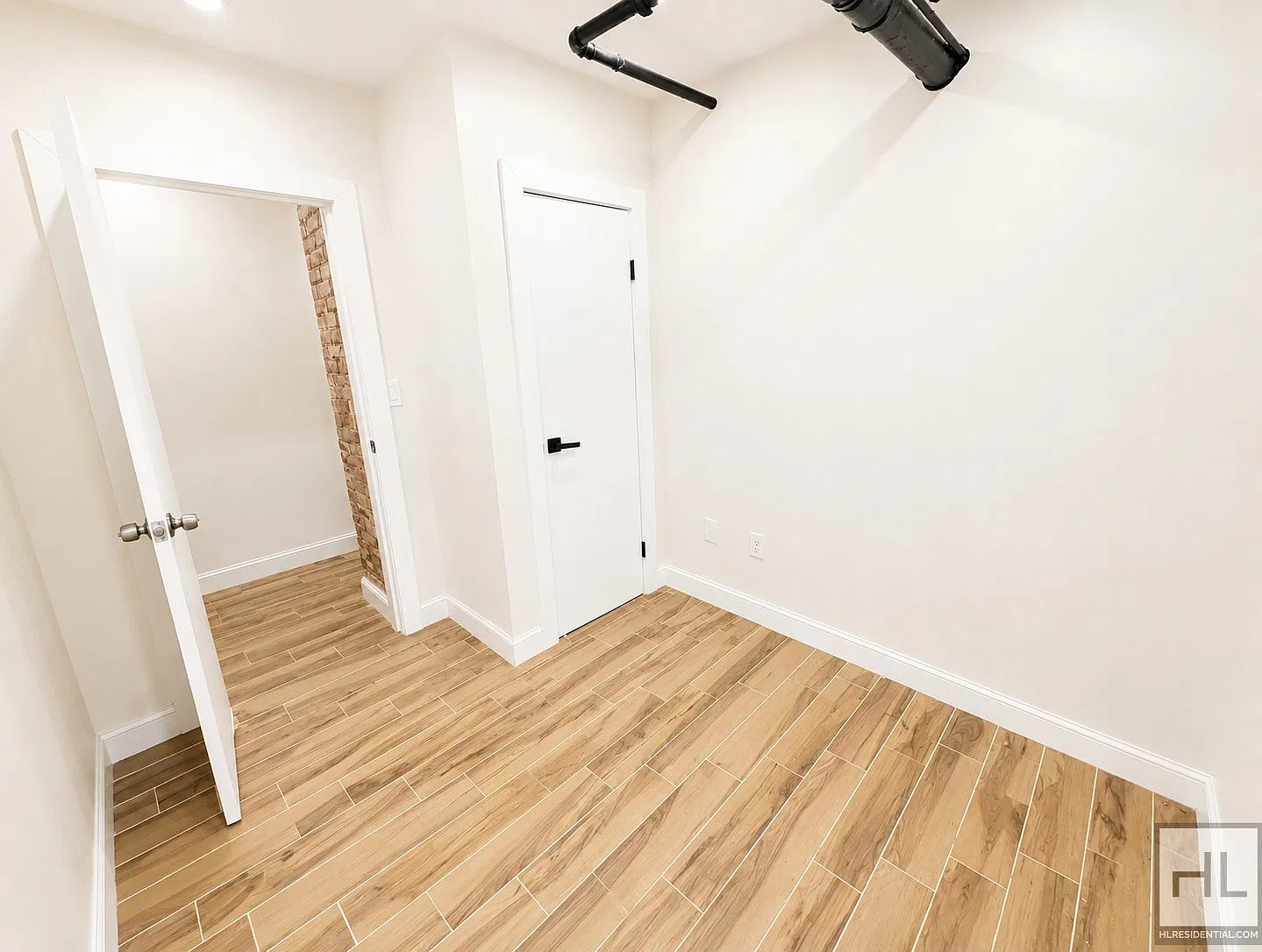 51 Hamilton Place — Photo 2