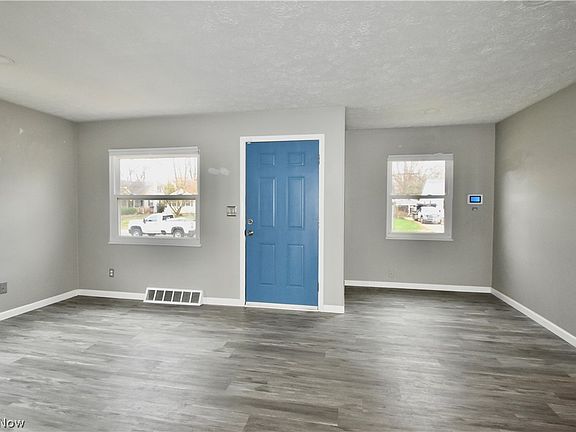 2nd image of 528 Princeton Ave