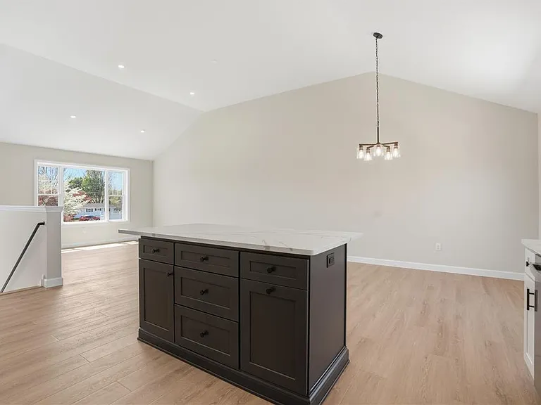 2905 Roosevelt St — Photo 15