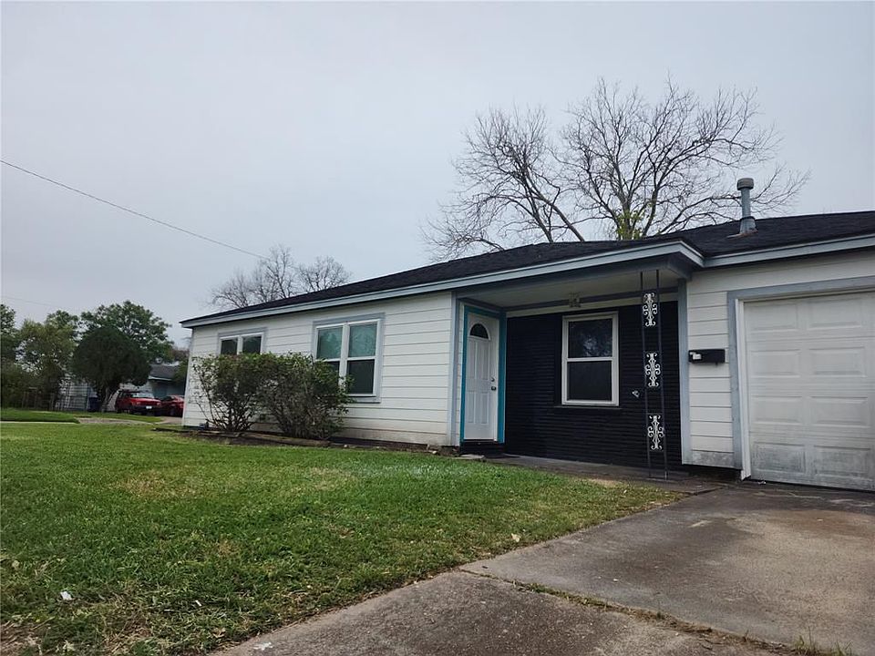 1st image of 7205 Heron Ln