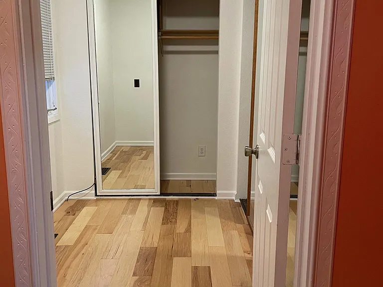2533 Lahonda Dr #9 — Photo 17